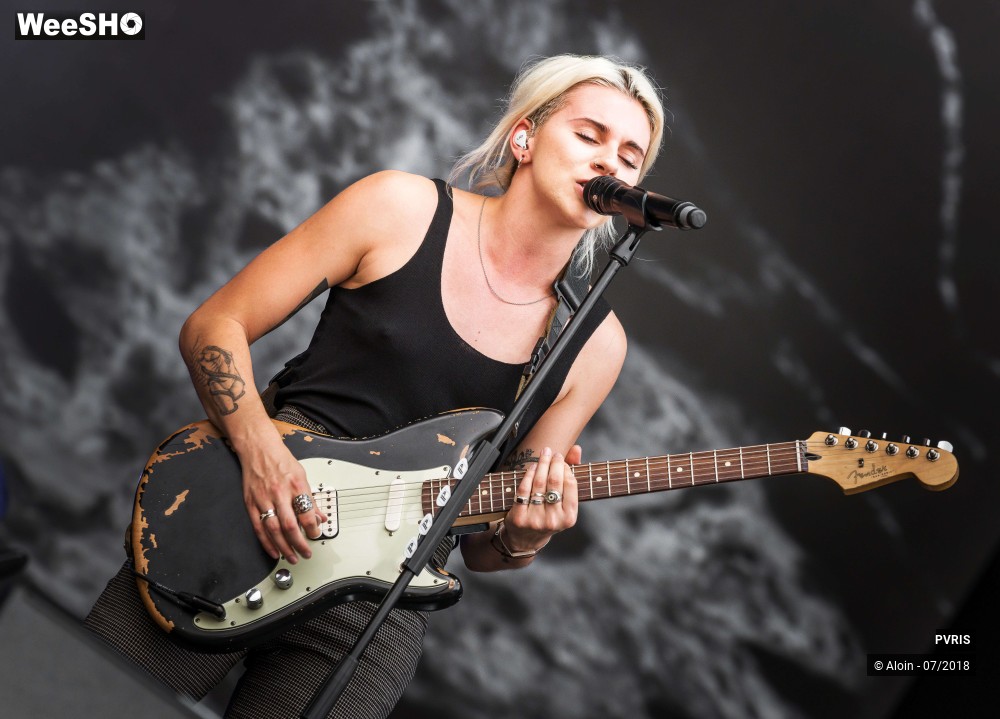 9/10 photos du spectacle PVRIS