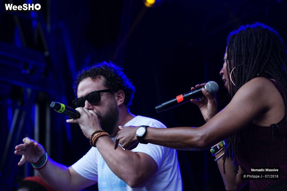 18/20 photos du spectacle Nomadic Massive