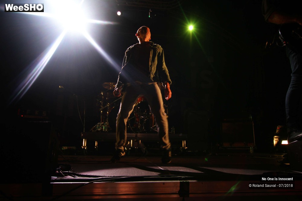 20/22 photos du spectacle No one is innocent