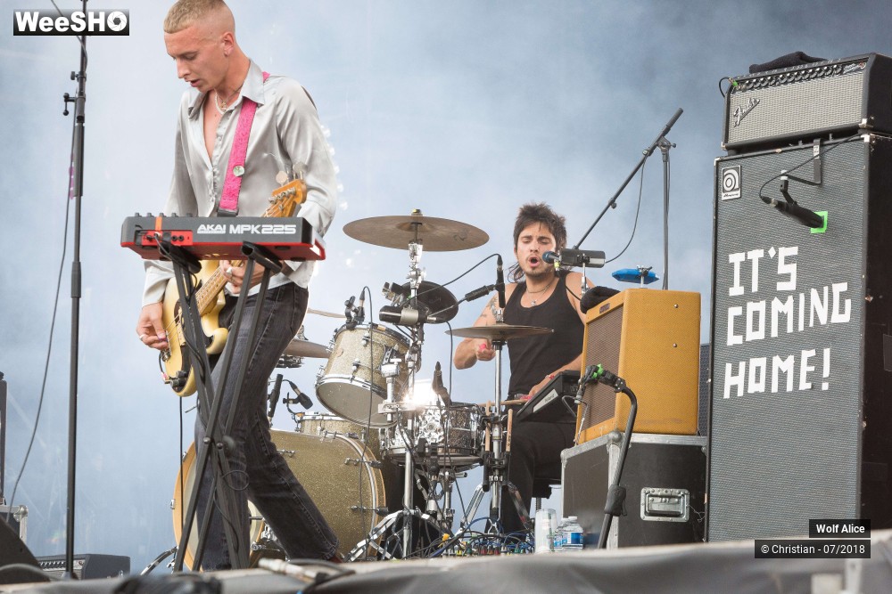 24/31 photos du spectacle Wolf Alice