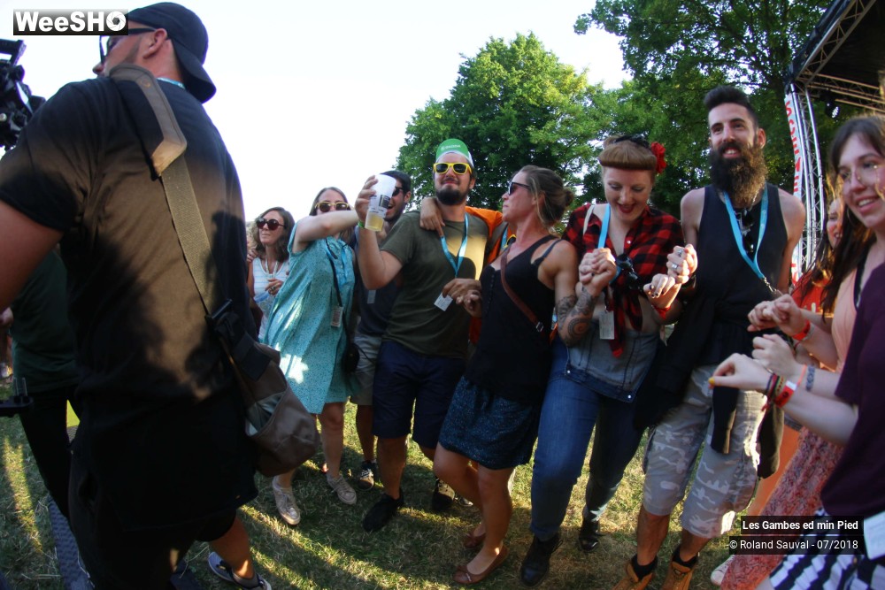 24/47 photos du spectacle Les gambes ed min pied