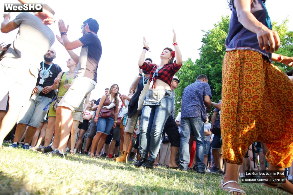 44/47 photos du spectacle Les gambes ed min pied