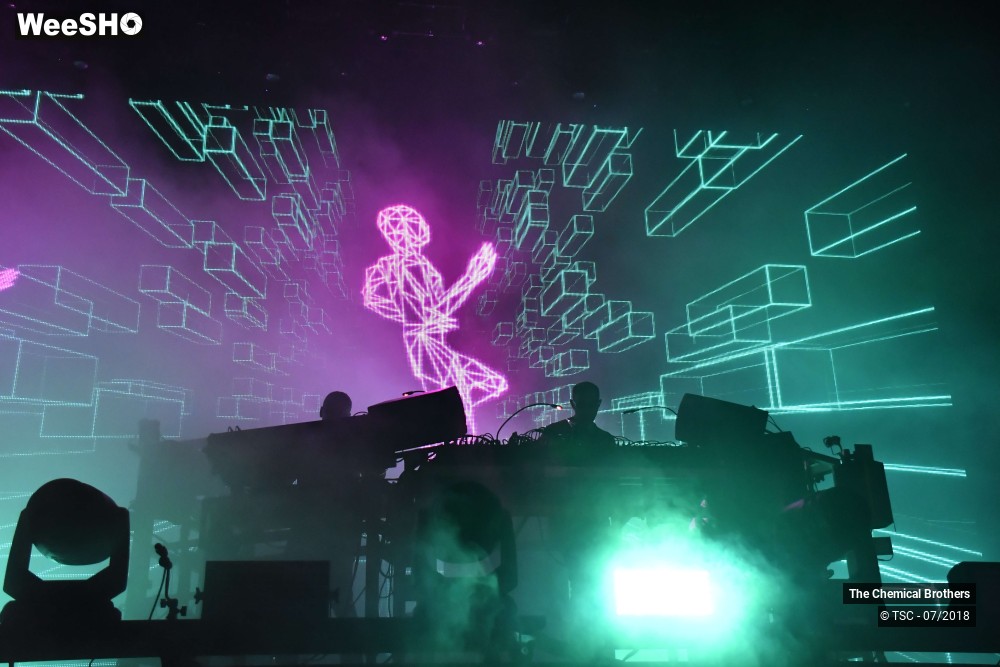 4/24 photos du spectacle The Chemical Brothers