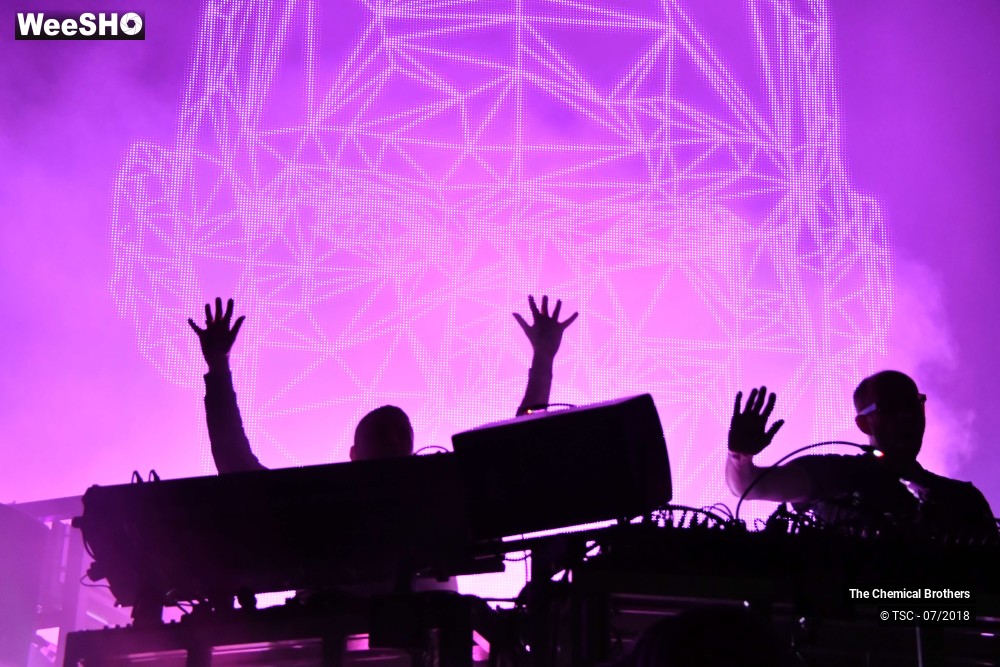 23/24 photos du spectacle The Chemical Brothers