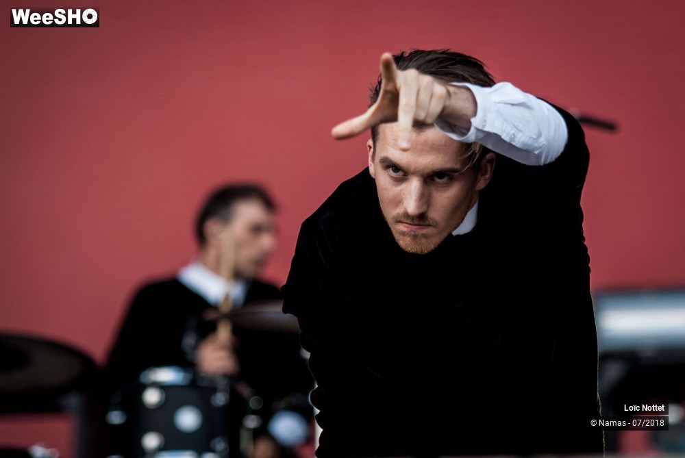 17/19 photos du spectacle Loïc Nottet