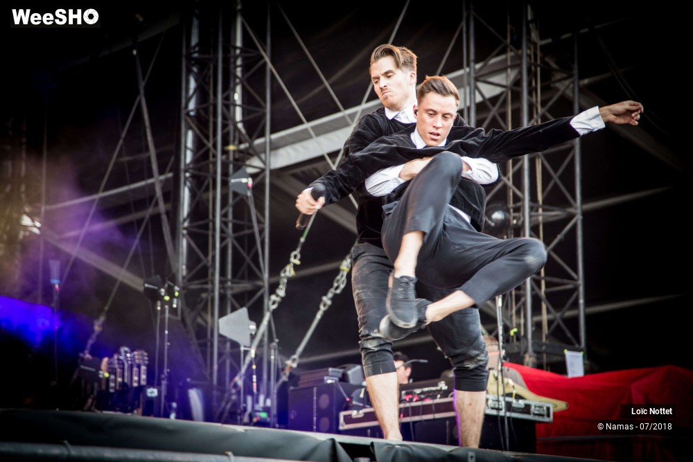 18/19 photos du spectacle Loïc Nottet