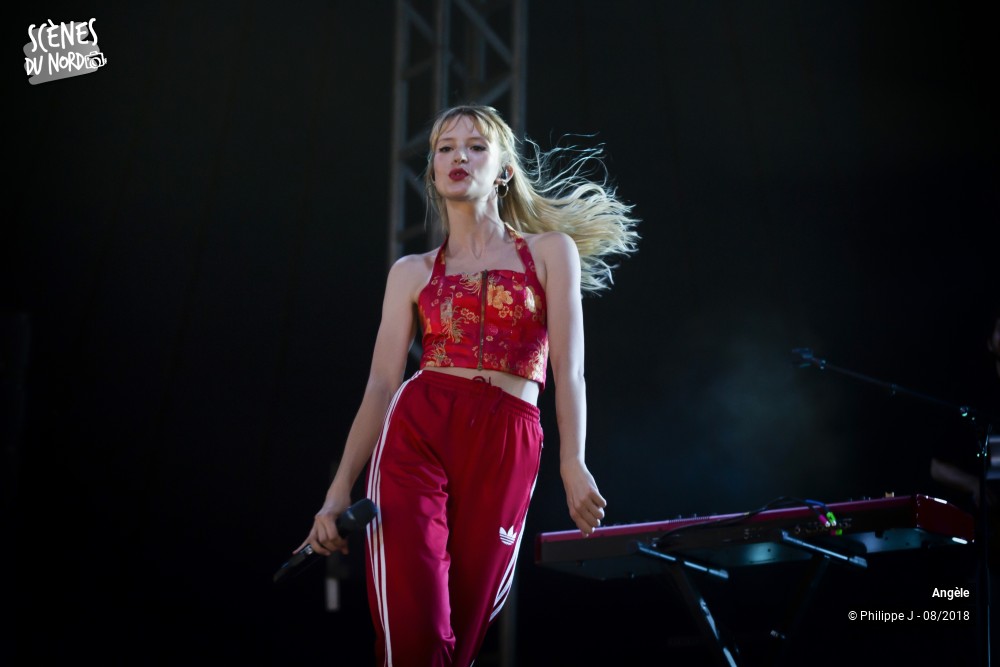 6/16 photos du spectacle Angèle