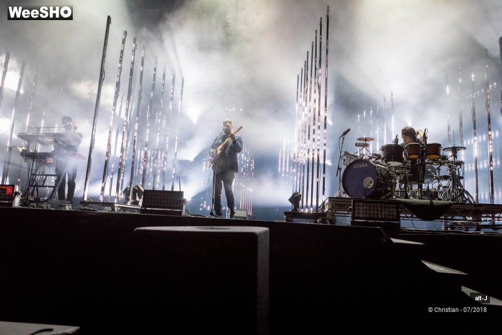 16/16 photos du spectacle ALT-J
