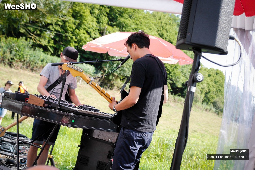 17/20 photos du spectacle Malik Djoudi