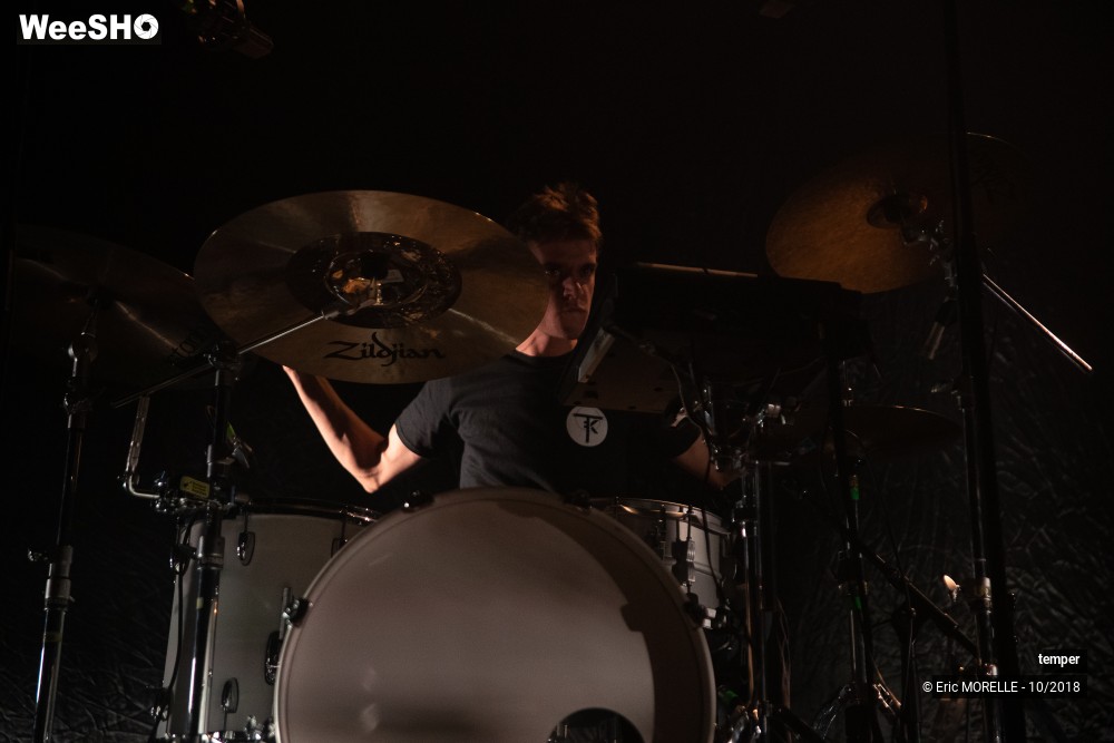 33/100 photos du spectacle temper