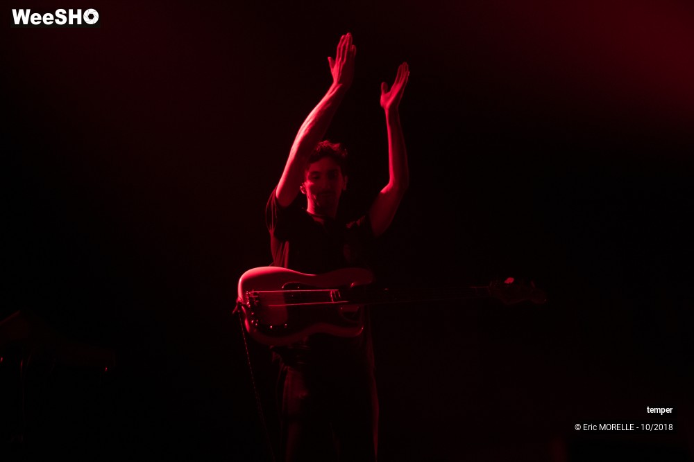 77/100 photos du spectacle temper