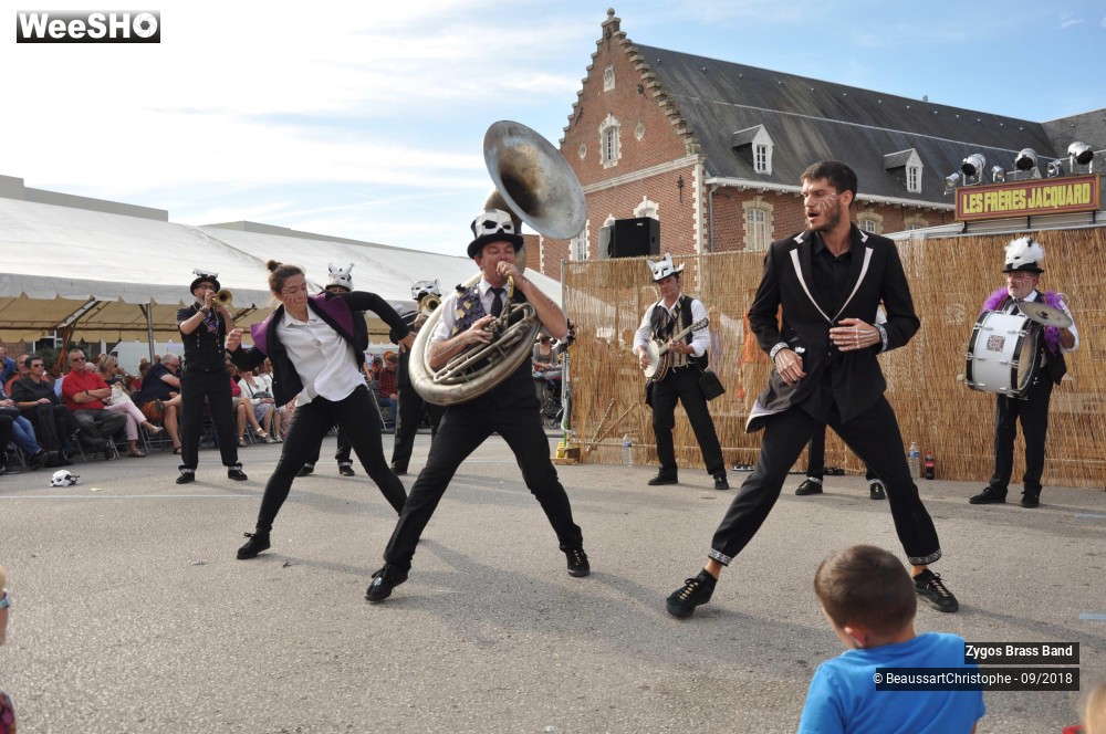 33/42 photos du spectacle TRYBZ