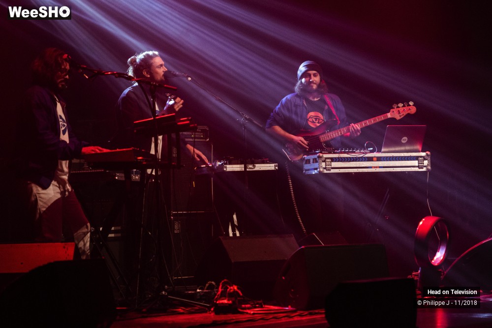 6/7 photos du spectacle Head on Television
