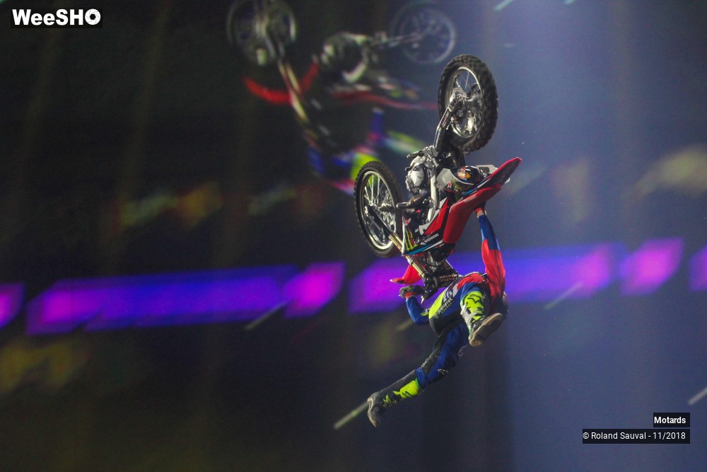 5/38 photos du spectacle l'animation du supercross Paris 2018