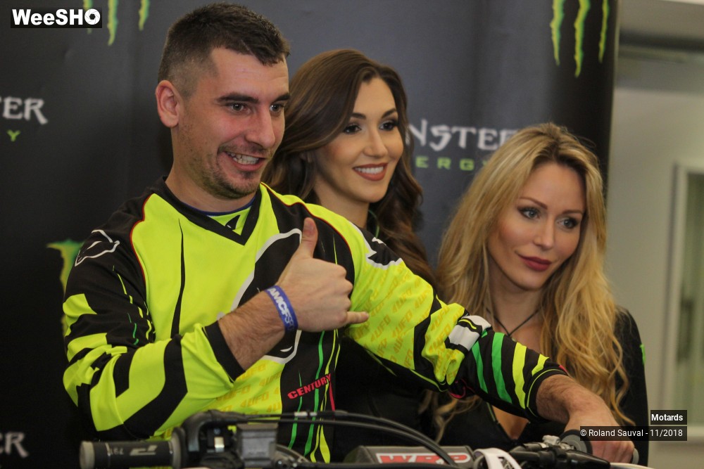 16/38 photos du spectacle l'animation du supercross Paris 2018