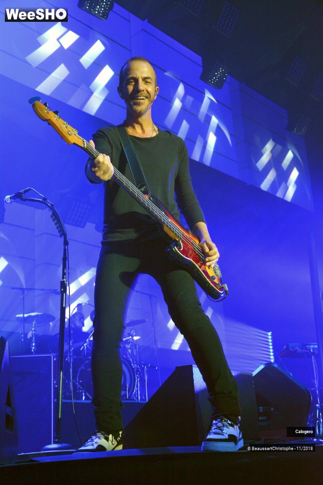 6/32 photos du spectacle Calogero