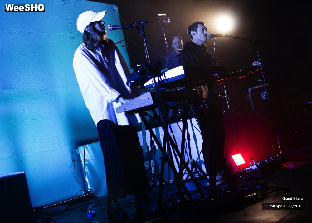 18/19 photos du spectacle Grand Blanc