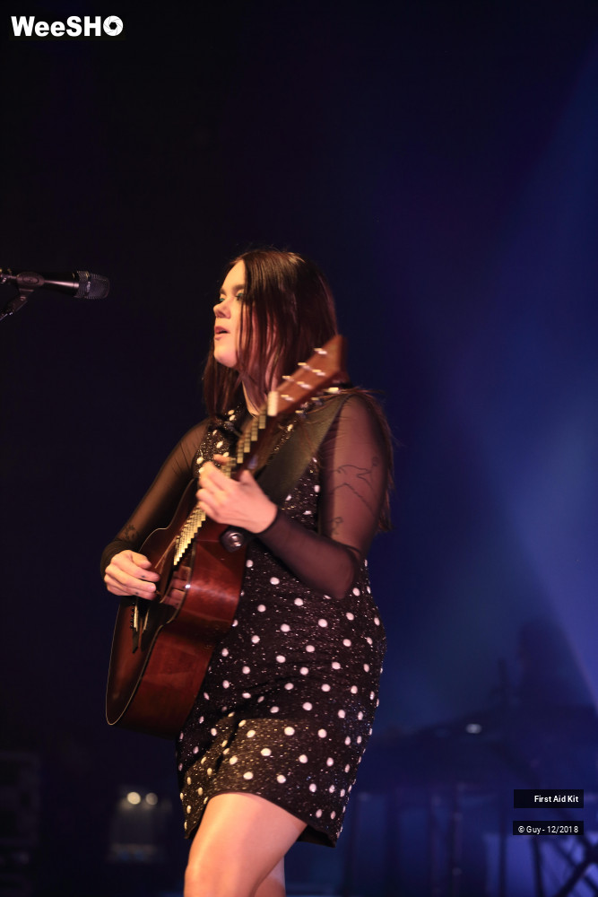 21/21 photos du spectacle First Aid Kit