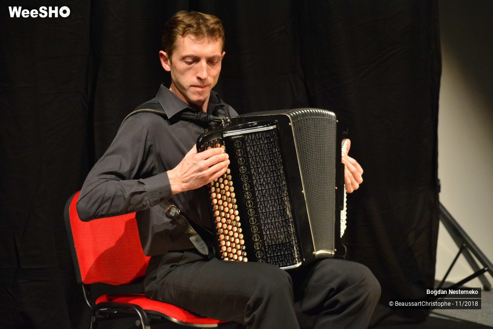 19/20 photos du spectacle Bogdan Nesterneko