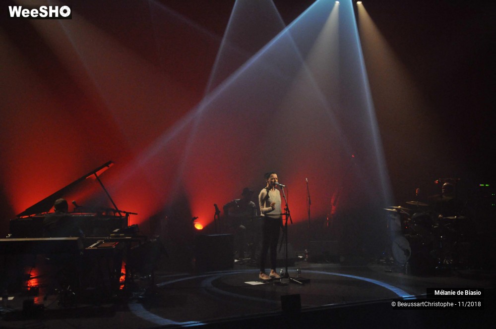 15/20 photos du spectacle Mélanie de Biasio