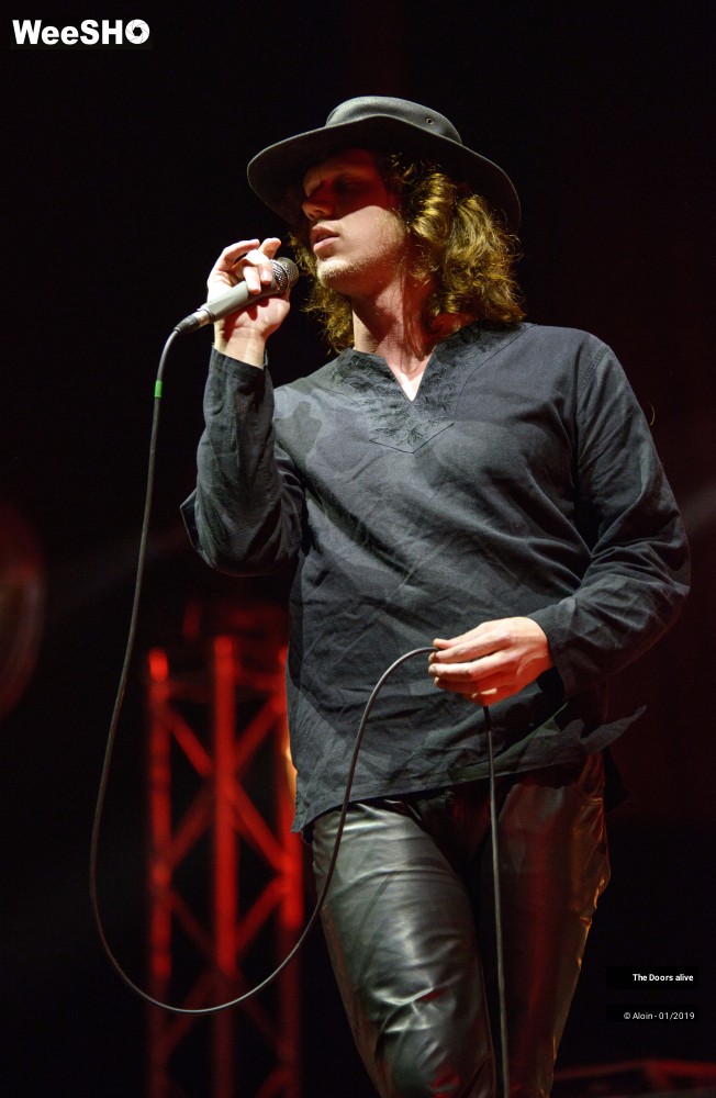 5/12 photos du spectacle The Doors alive