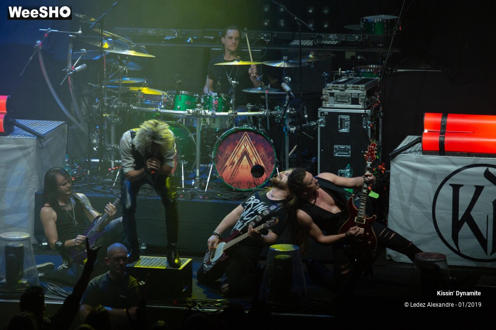 13/13 photos du spectacle Kissin' Dynamite