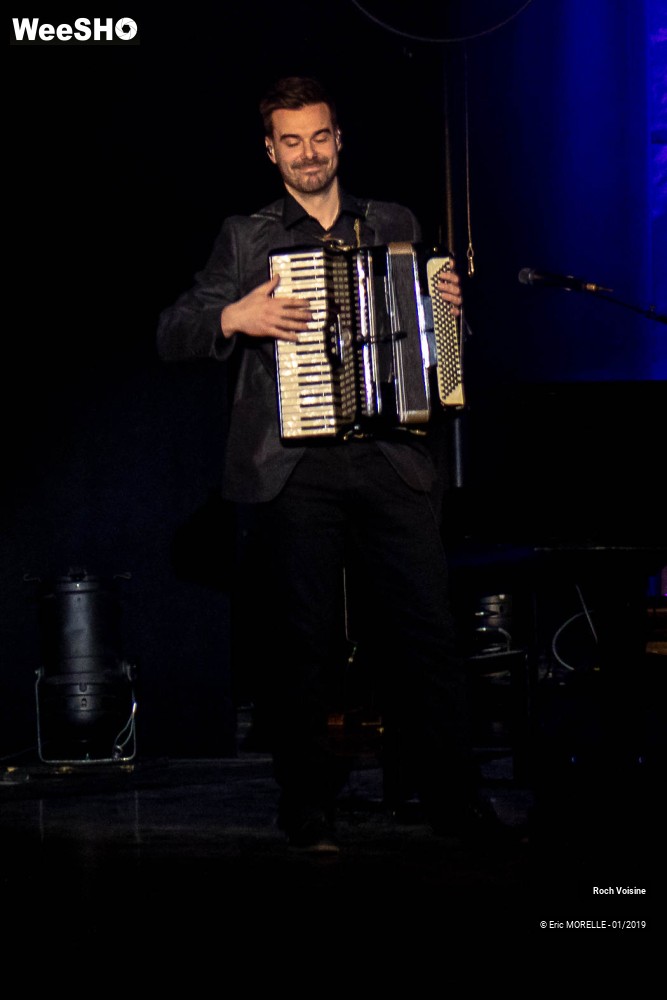 6/52 photos du spectacle Roch Voisine