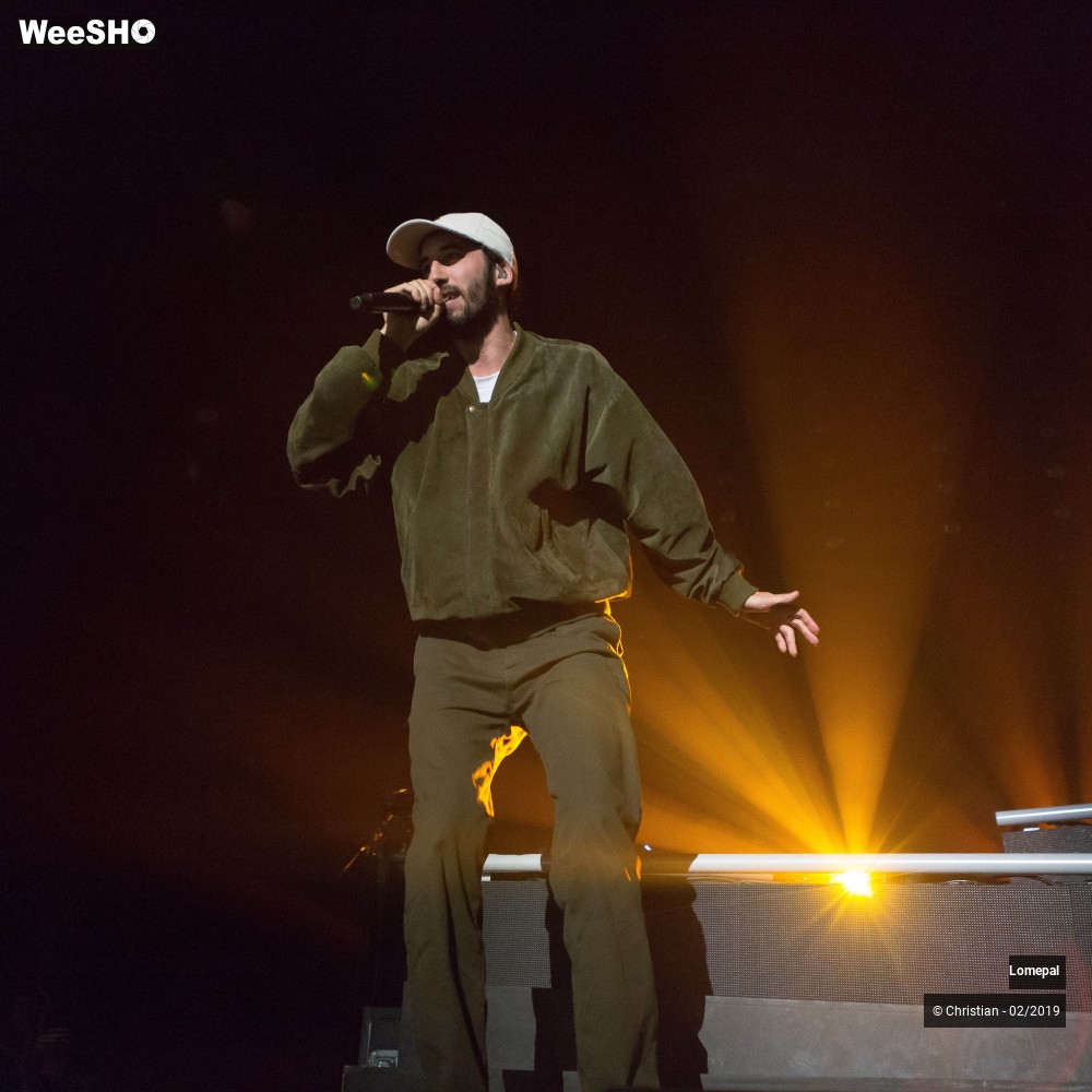 27/28 photos du spectacle Lomepal