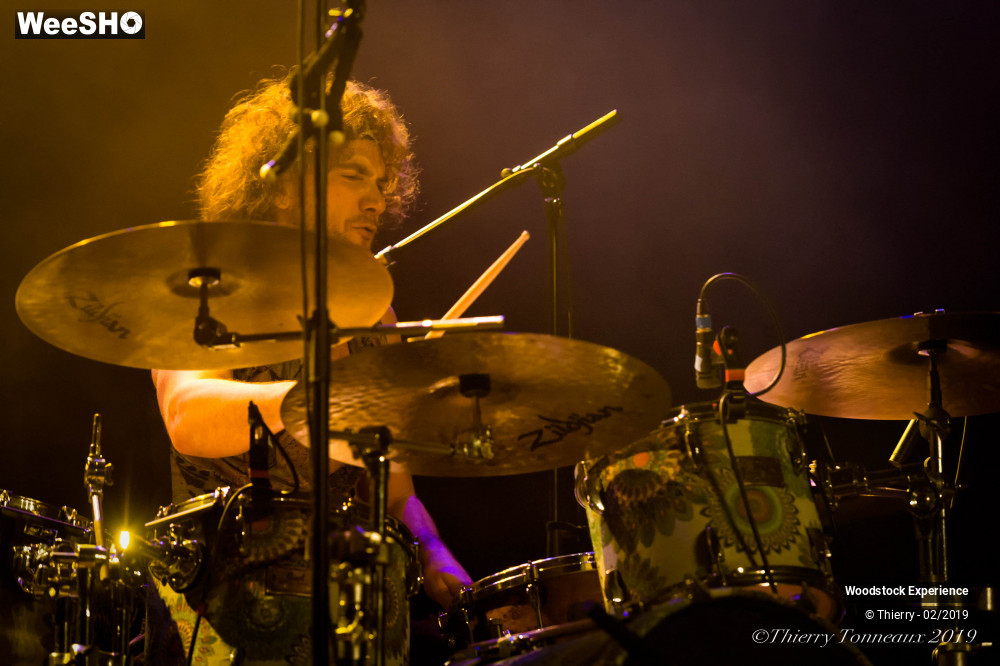 30/70 photos du spectacle Woodstock Experience