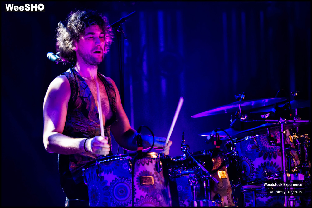31/70 photos du spectacle Woodstock Experience