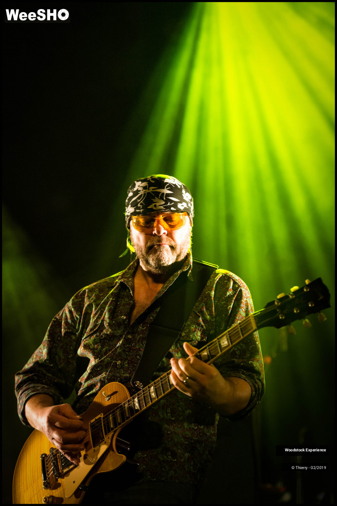 50/70 photos du spectacle Woodstock Experience