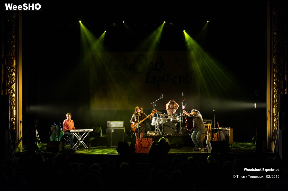 69/70 photos du spectacle Woodstock Experience