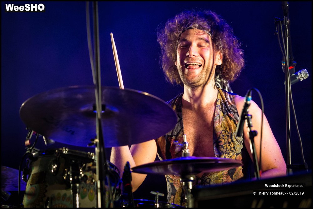 70/70 photos du spectacle Woodstock Experience