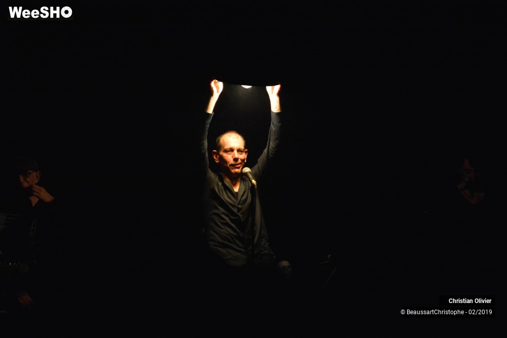 28/45 photos du spectacle Christian Olivier