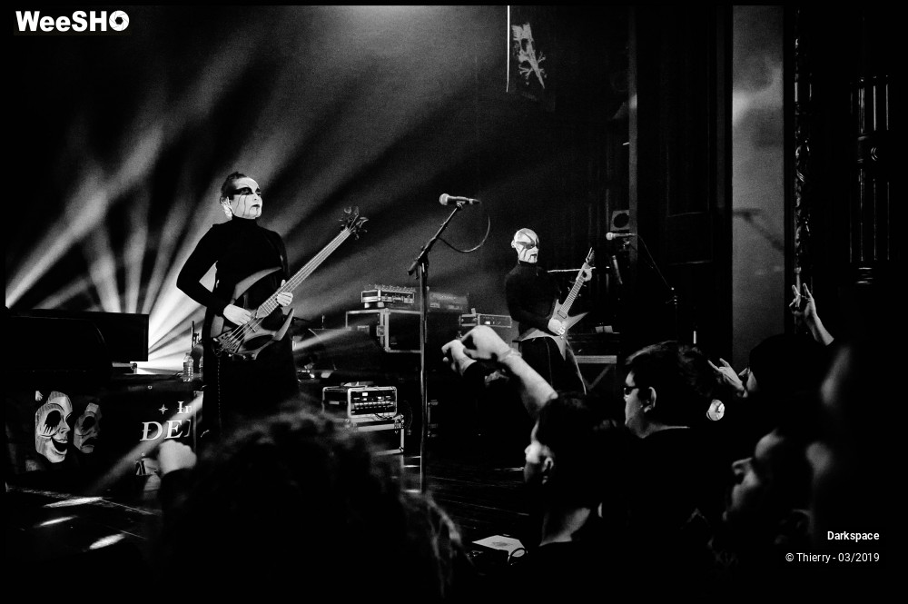 9/16 photos du spectacle Darkspace