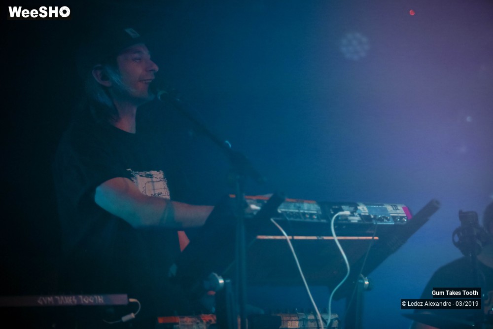 2/9 photos du spectacle Gum Takes Tooth