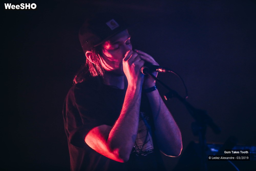 4/9 photos du spectacle Gum Takes Tooth