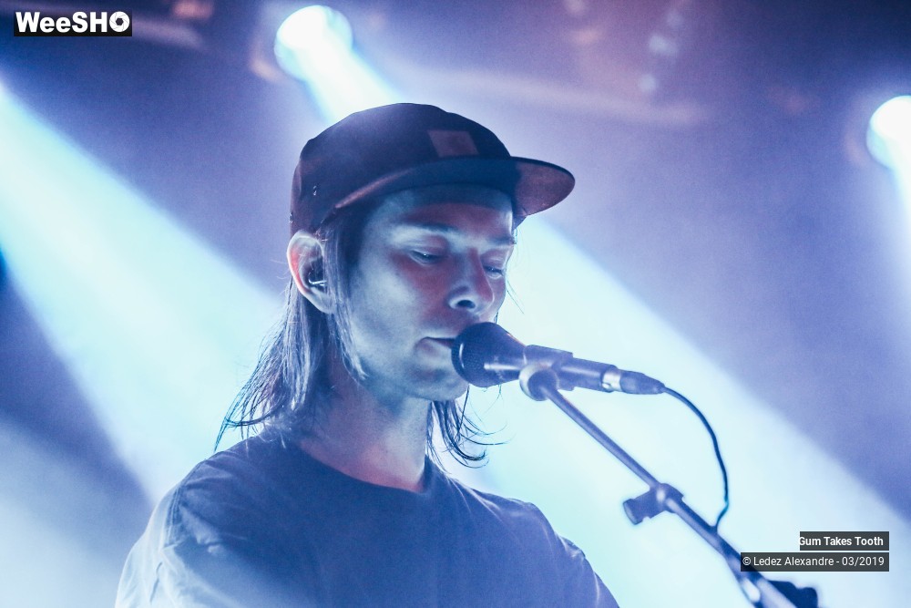 9/9 photos du spectacle Gum Takes Tooth