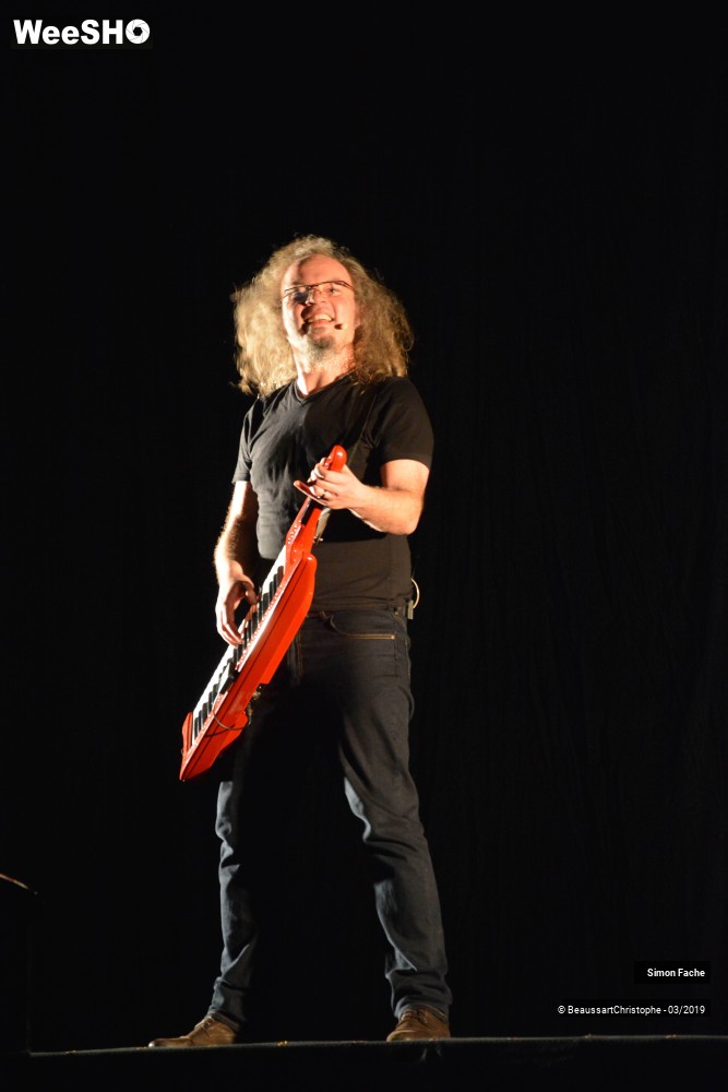 1/47 photos du spectacle Simon Fache