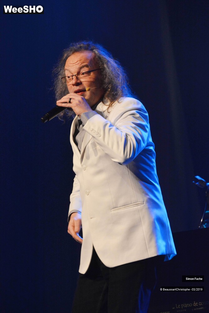 11/47 photos du spectacle Simon Fache