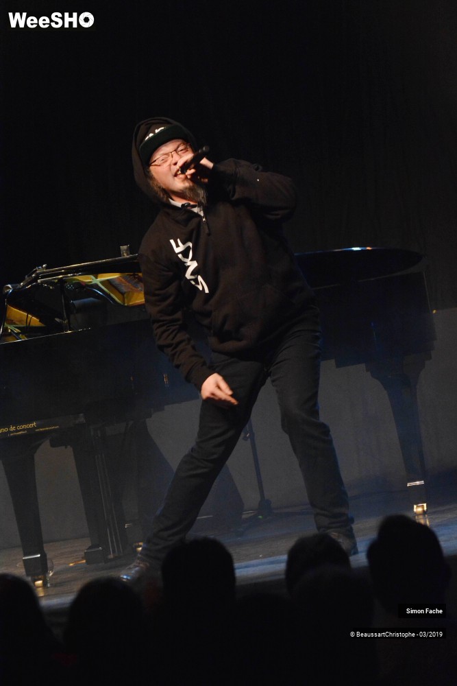 15/47 photos du spectacle Simon Fache