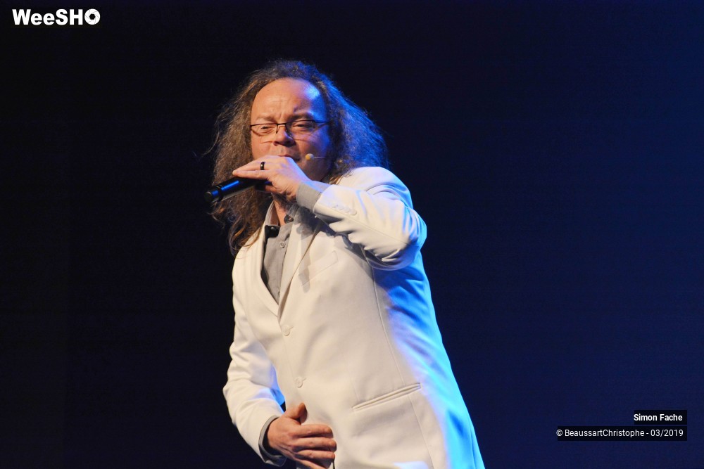 27/47 photos du spectacle Simon Fache