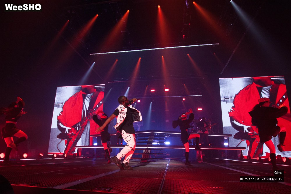 35/50 photos du spectacle Gims