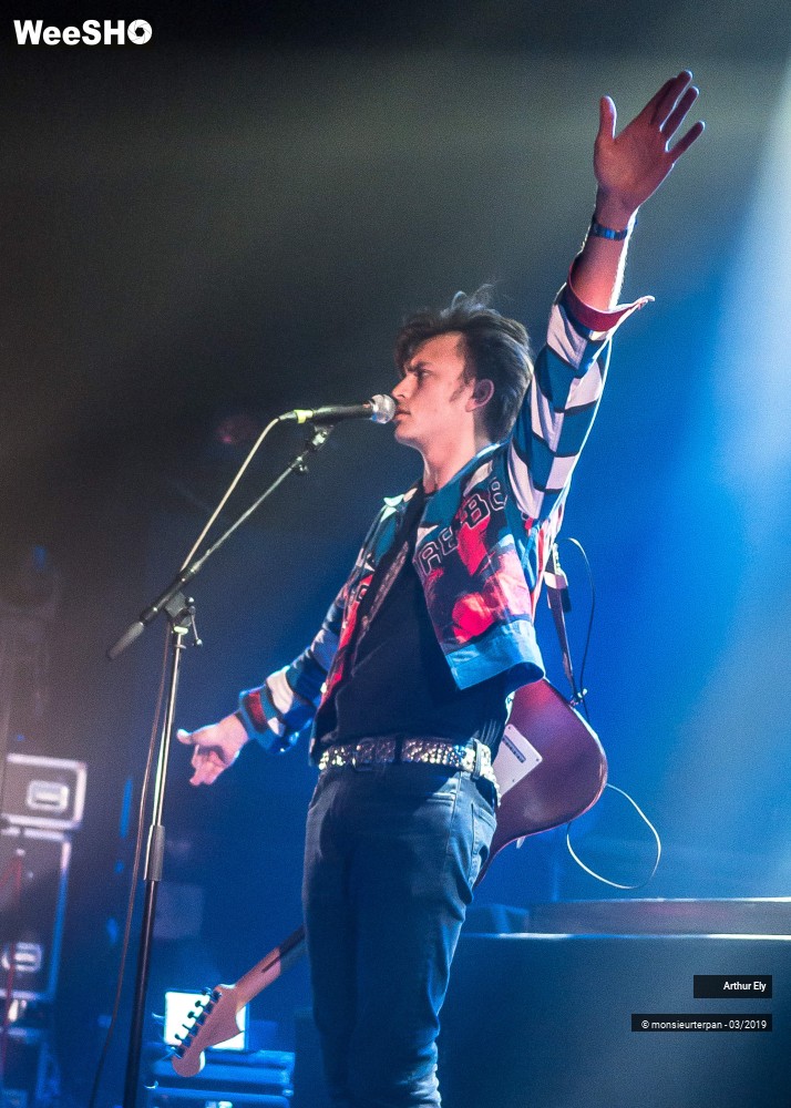 18/31 photos du spectacle Arthur Ely