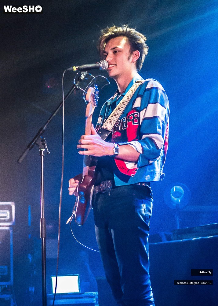 26/31 photos du spectacle Arthur Ely