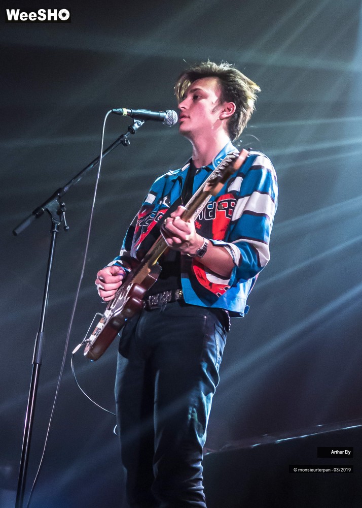 27/31 photos du spectacle Arthur Ely