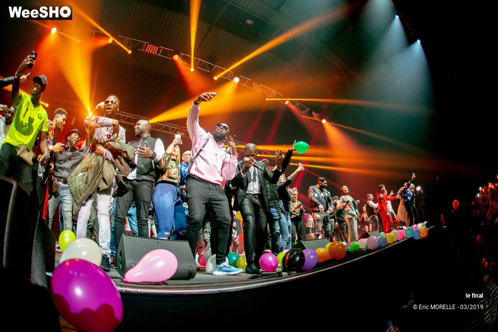 23/48 photos du spectacle le final