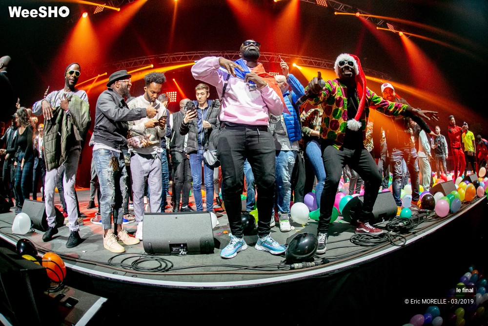 24/48 photos du spectacle le final