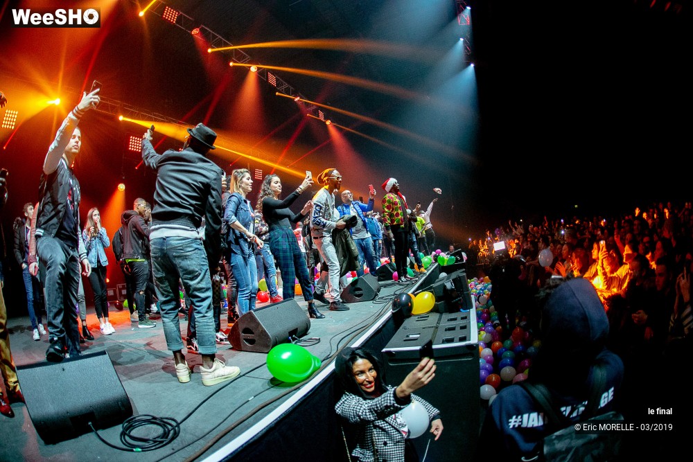 35/48 photos du spectacle le final