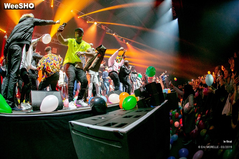 42/48 photos du spectacle le final